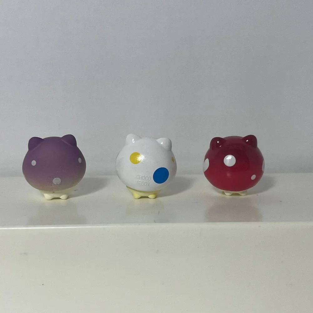 Choco Teddy includes mini